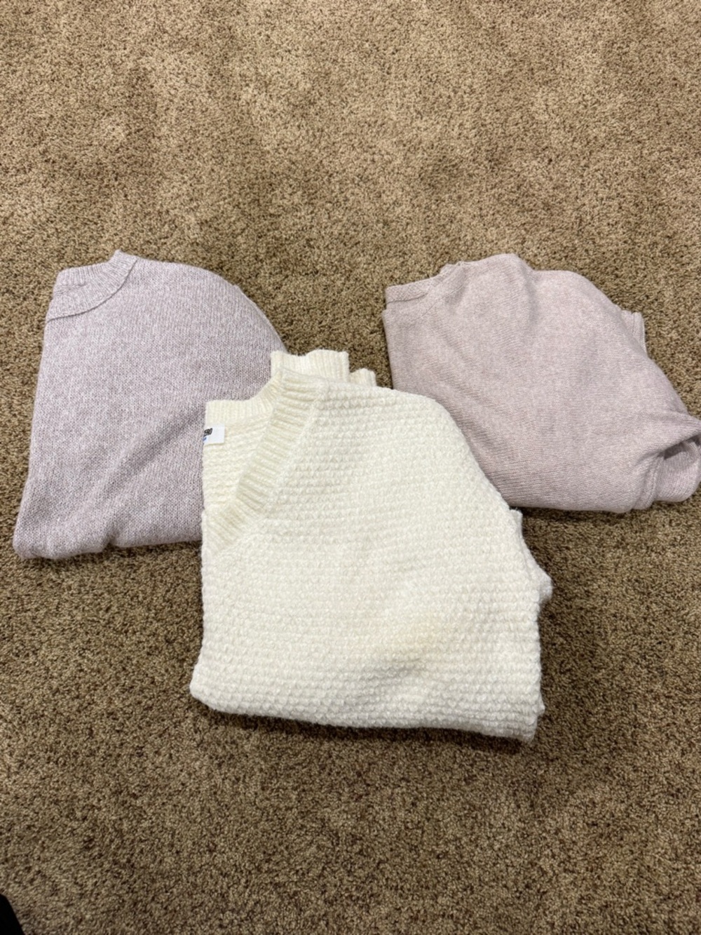 Lot of Woman’s Sweater - Soft Textured Pullovers. Size medium